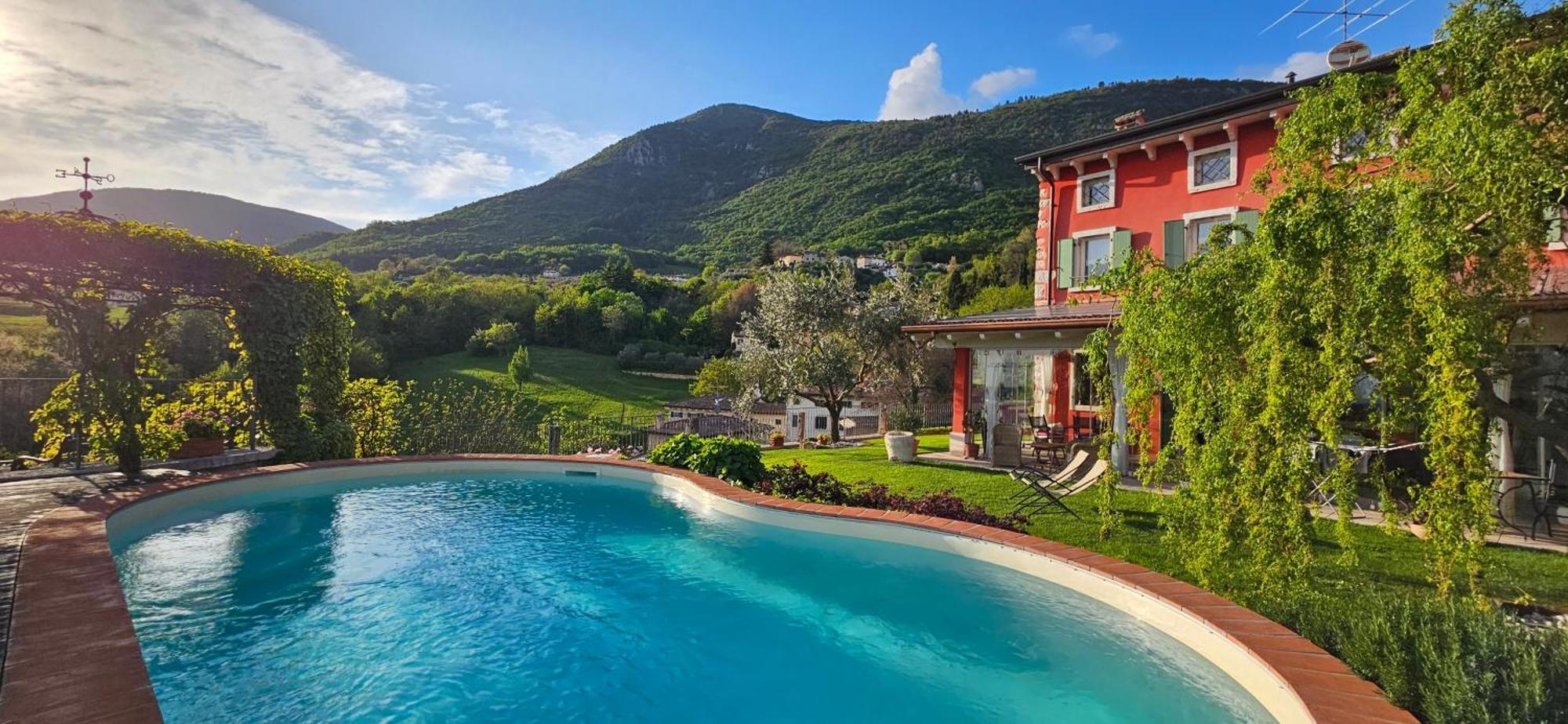 B&B Poggio Caiar Caprino Veronese Exterior foto